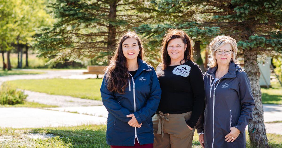 ENTREVUE AVEC ÉMILIE GAUDREAULT, LISETTE PARÉ ET MARIE-MICHELLE THÉBERGE DE DÉLICES DU LAC-SAINT-JEAN